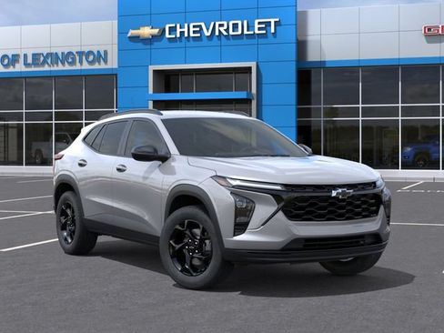 New 2026 Chevrolet Trax LT w/ Driver Confidence Package FWD image 7