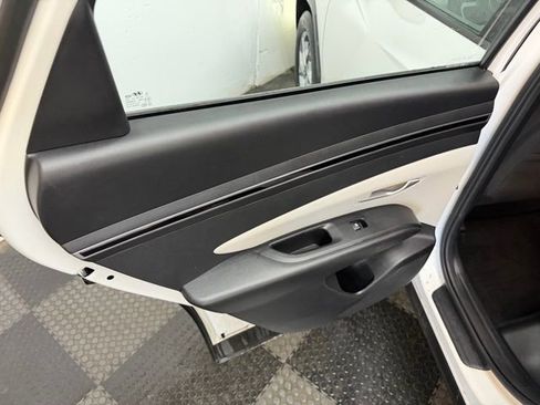Certified 2023 Hyundai Tucson SE image 35