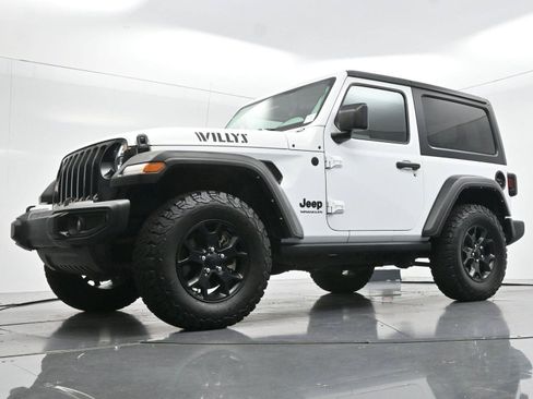 Used 2022 Jeep Wrangler Sport AWD/4WD image 44