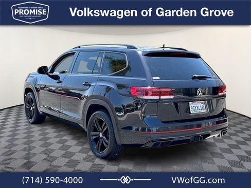 Used 2023 Volkswagen Atlas SEL R-Line AWD/4WD image 5
