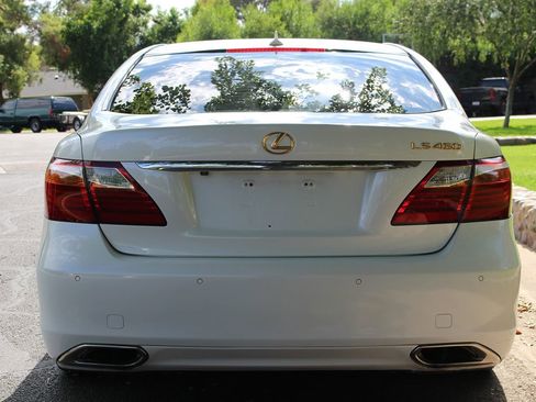 Used 2011 Lexus LS 460 image 36