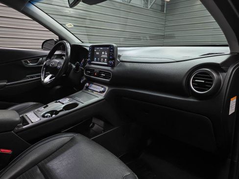 Used 2019 Hyundai Kona Limited FWD image 12