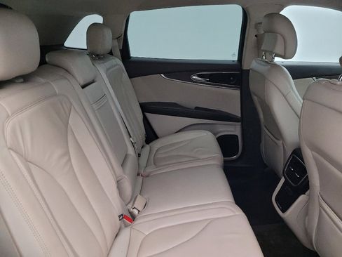 Used 2016 Lincoln MKX Select w/ Select Plus Package image 19