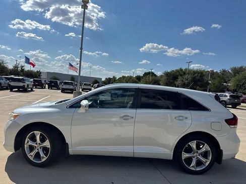 Used 2013 Toyota Venza XLE w/ XLE Premium Pkg FWD image 6