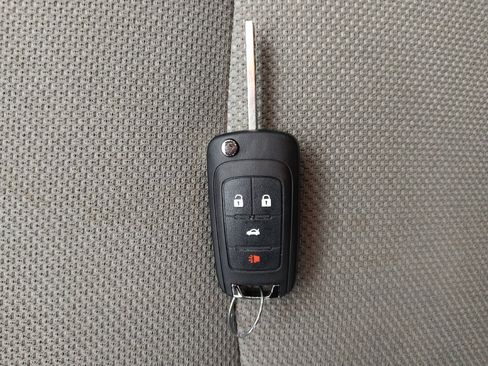 Used 2014 Chevrolet Cruze LS FWD image 32