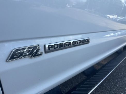 Used 2019 Ford F250 XLT w/ XLT Value Package image 8