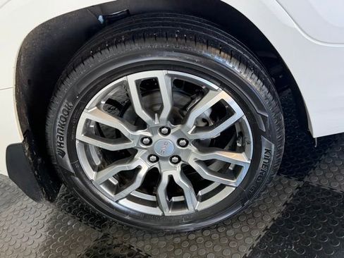 Used 2023 GMC Terrain Denali image 14