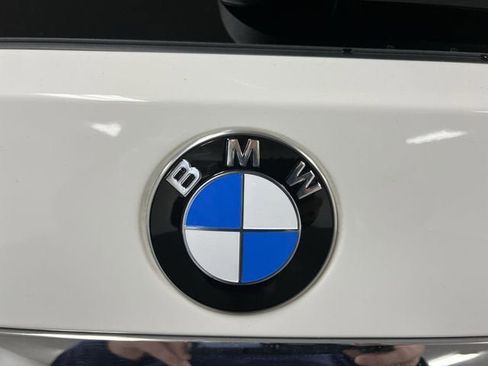 Used 2022 BMW X7 xDrive40i w/ Premium Package AWD/4WD image 32