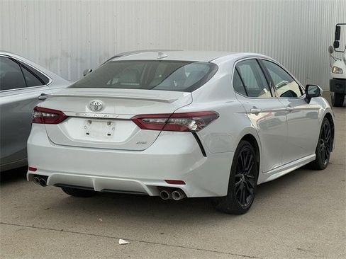 Used 2024 Toyota Camry XSE image 4