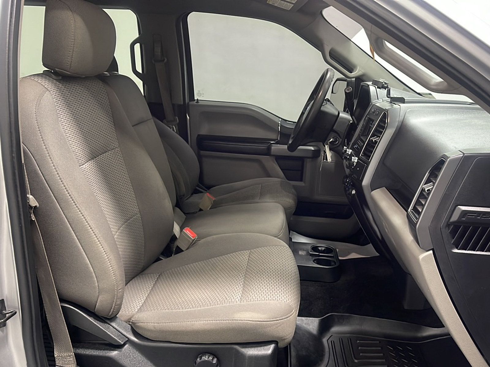 Used 2018 Ford F150 XLT AWD/4WD image 22