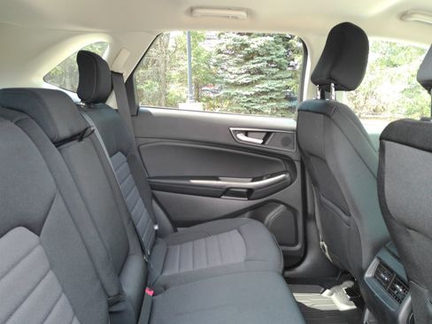 Used 2023 Ford Edge SE w/ Black Appearance Package AWD/4WD image 18