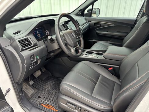 Used 2024 Honda Passport TrailSport image 16
