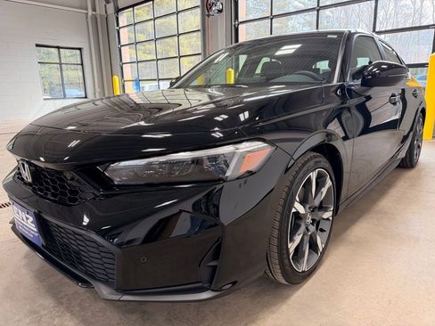 Used 2026 Honda Civic Sport Touring image 4