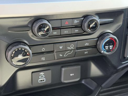 New 2025 Ford F550 4x4 Crew Cab Super Duty image 14