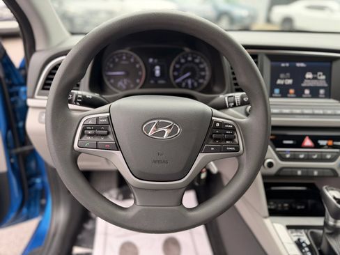 Used 2018 Hyundai Elantra SEL FWD image 16