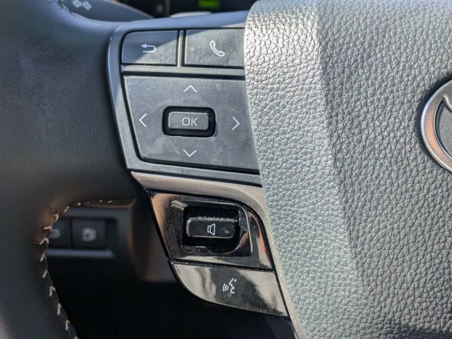 Used 2025 Toyota Camry SE FWD image 24