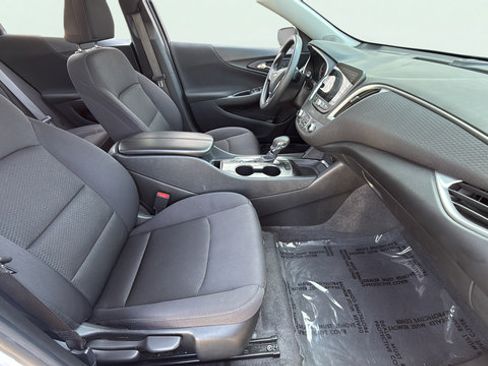 Used 2024 Chevrolet Malibu LT FWD image 27