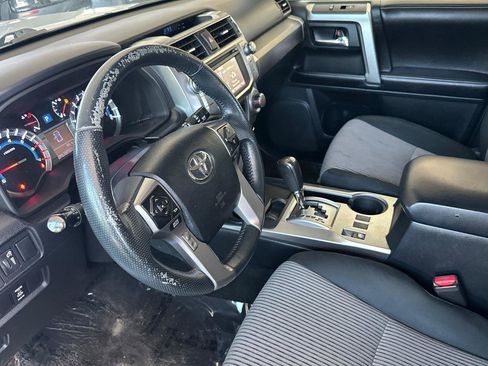 Used 2017 Toyota 4Runner SR5 RWD image 10