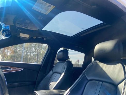 Used 2020 Lincoln Nautilus Reserve w/ Equipment Group 202A image 27