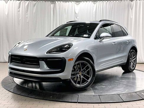 New 2026 Porsche Macan image 1