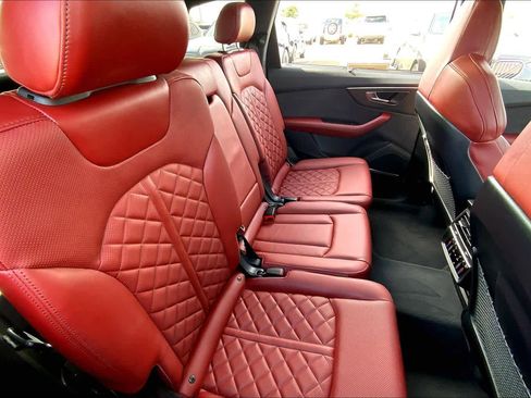 Used 2023 Audi SQ7 Premium Plus w/ Executive Package image 20