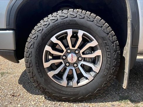 Used 2023 GMC Sierra 1500 AT4 AWD/4WD image 31