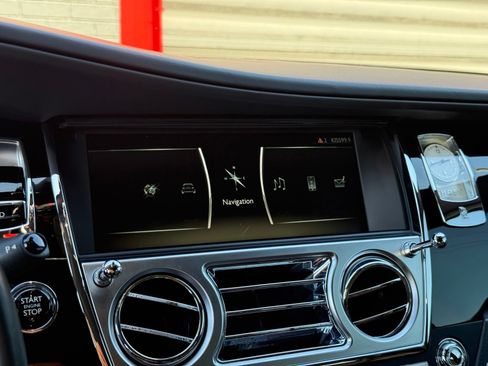 Used 2018 Rolls-Royce Ghost RWD image 28
