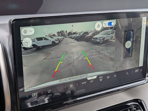 New 2025 Ford Expedition Active image 14