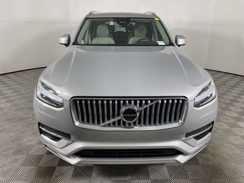 New 2025 Volvo XC90 T8 Plus w/ Protection Package Premier AWD/4WD image 4