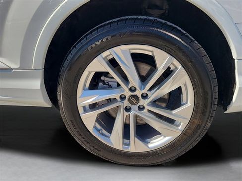 Used 2023 Audi Q7 3.0T Premium Plus image 39