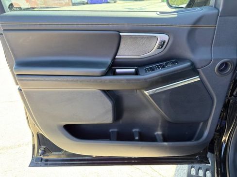 Used 2025 Ford Expedition Tremor AWD/4WD image 27