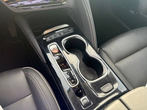 Used 2021 Buick Envision Essence w/ Technology Package I AWD/4WD image 20