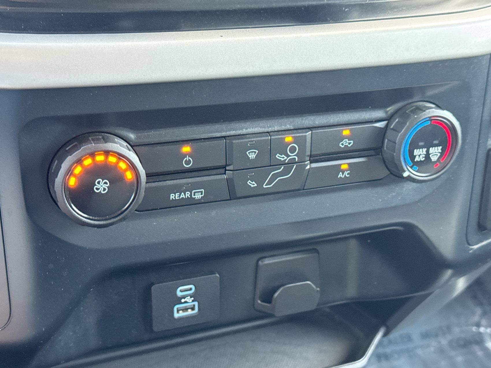 Used 2023 Ford F150 XLT AWD/4WD image 18
