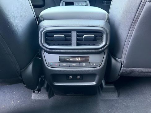 New 2026 Honda Pilot Touring image 13