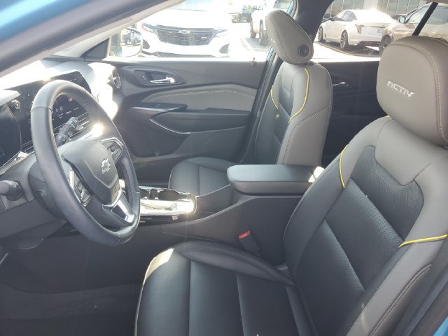 Used 2025 Chevrolet Trax ACTIV w/ Driver Confidence Package FWD image 16
