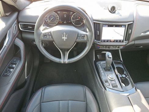 Used 2024 Maserati Levante GT Ultima AWD/4WD image 8