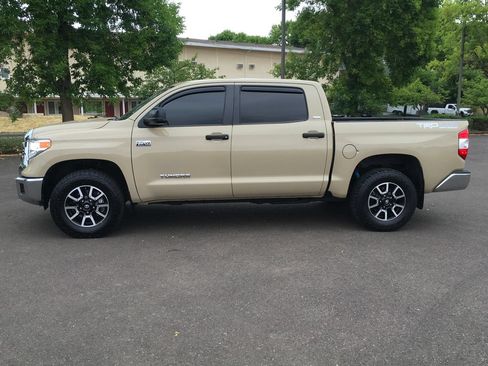 Used 2017 Toyota Tundra SR5 w/ TRD Off Road Package AWD/4WD image 3