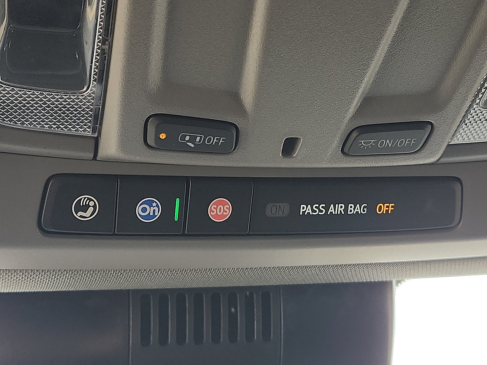 Used 2025 GMC Sierra 1500 SLT AWD/4WD image 23