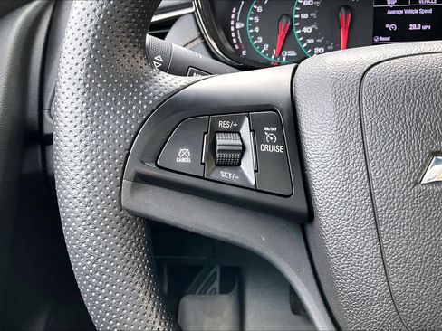 Used 2019 Chevrolet Trax LT image 23