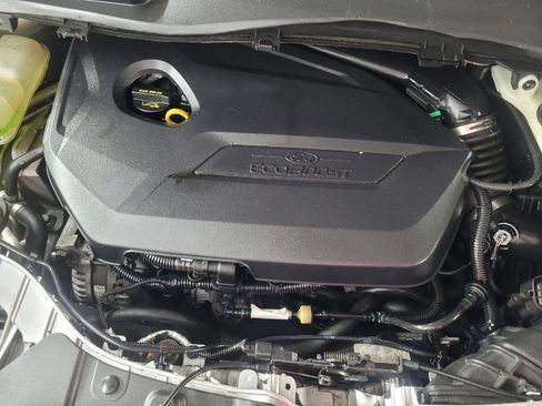 Used 2015 Ford Escape SE w/ Equipment Group 201A image 30