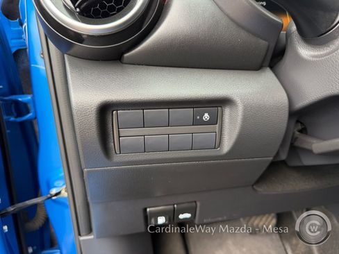 Used 2023 Nissan Kicks SR w/ SR Premium Package image 19