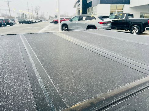 Used 2024 GMC Sierra 1500 SLT w/ SLT Premium Plus Package image 43