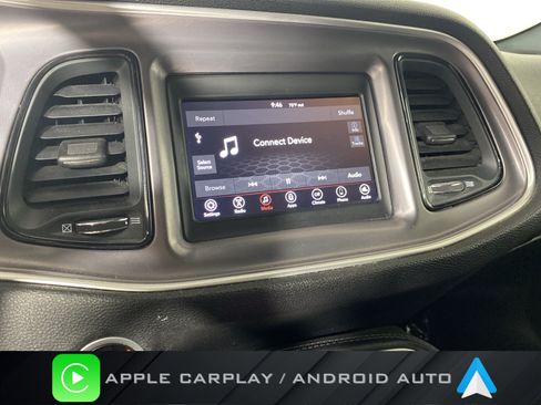 Used 2019 Dodge Challenger SXT AWD/4WD image 2