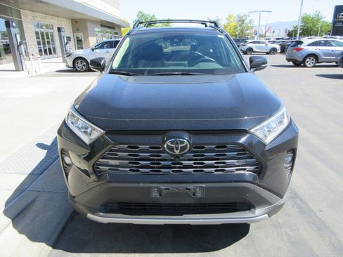 Used 2019 Toyota RAV4 Limited w/ Advanced Technology Package AWD/4WD image 13