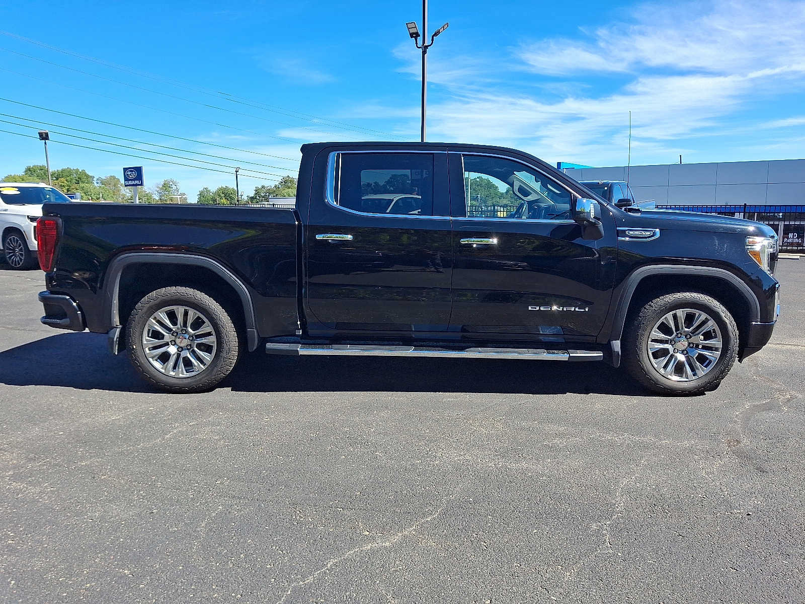 Used 2022 GMC Sierra 1500 Denali w/ Driver Alert Package II AWD/4WD image 7
