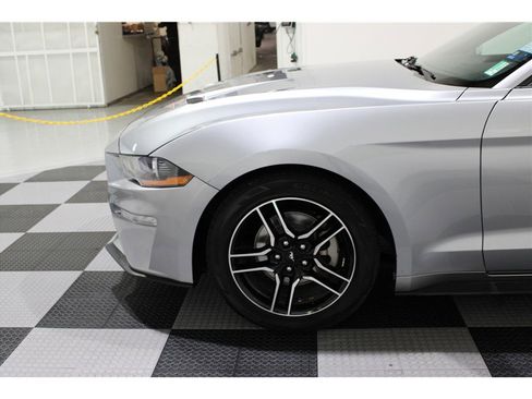 Used 2023 Ford Mustang Premium image 9