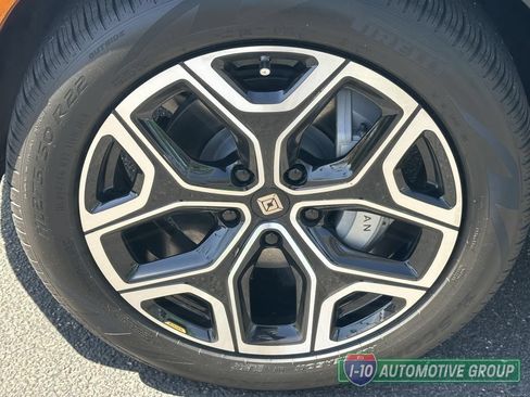 Used 2024 Rivian R1S Adventure AWD/4WD image 8