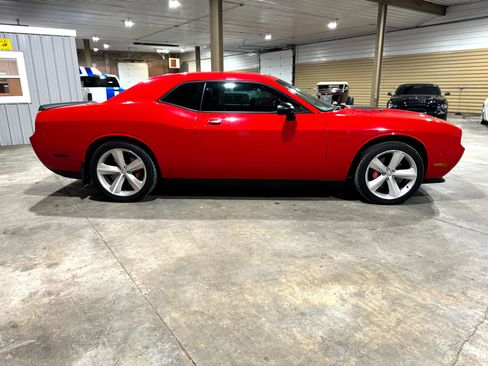 Used 2009 Dodge Challenger SRT8 w/ SRT Option Group II image 4