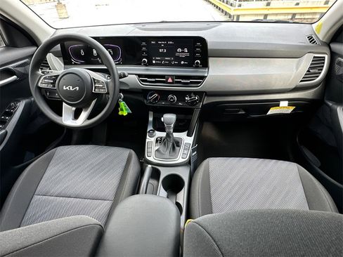 New 2026 Kia Seltos LX image 12
