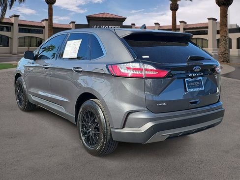 Used 2024 Ford Edge SEL w/ Convenience Package image 6